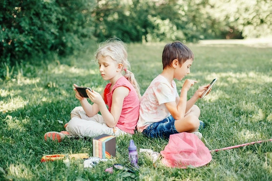 From Screen Time to Green Time: Balancing Tech with Outdoor Play